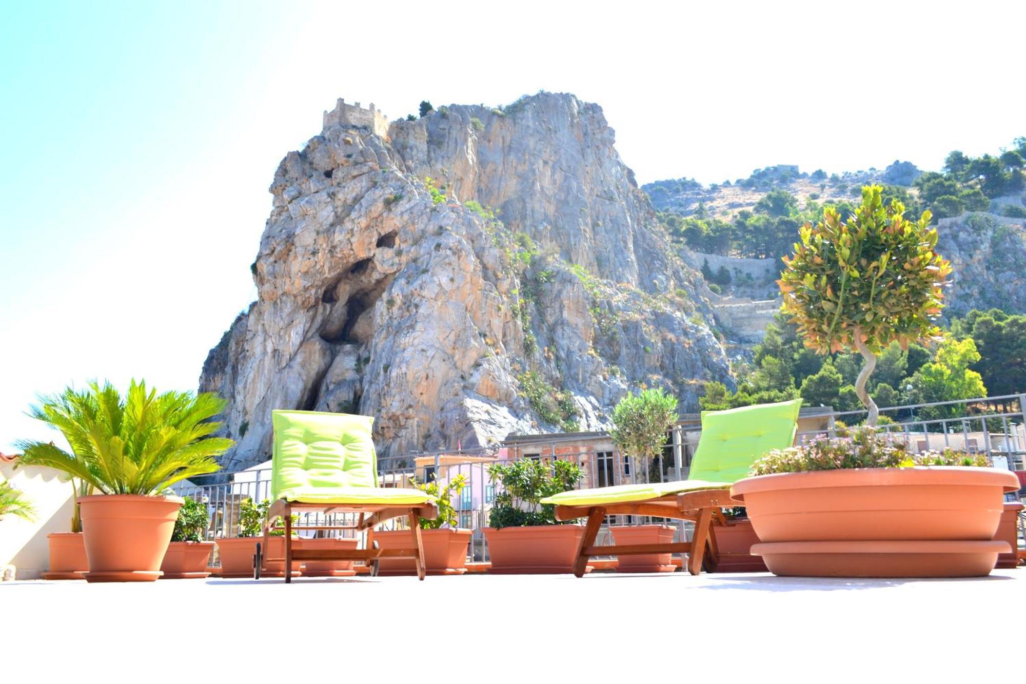 Scirocco Bed & Breakfast Cefalu Bagian luar foto