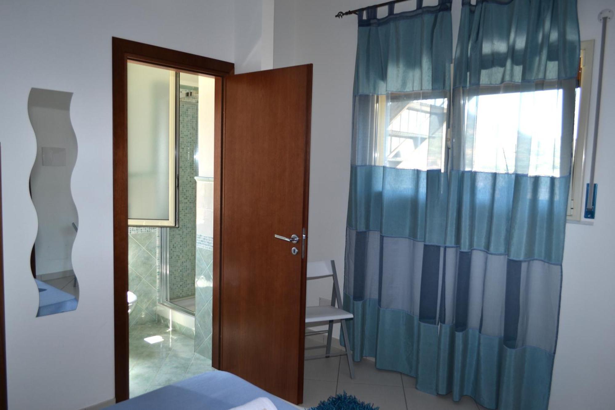 Scirocco Bed & Breakfast Cefalu Ruang foto